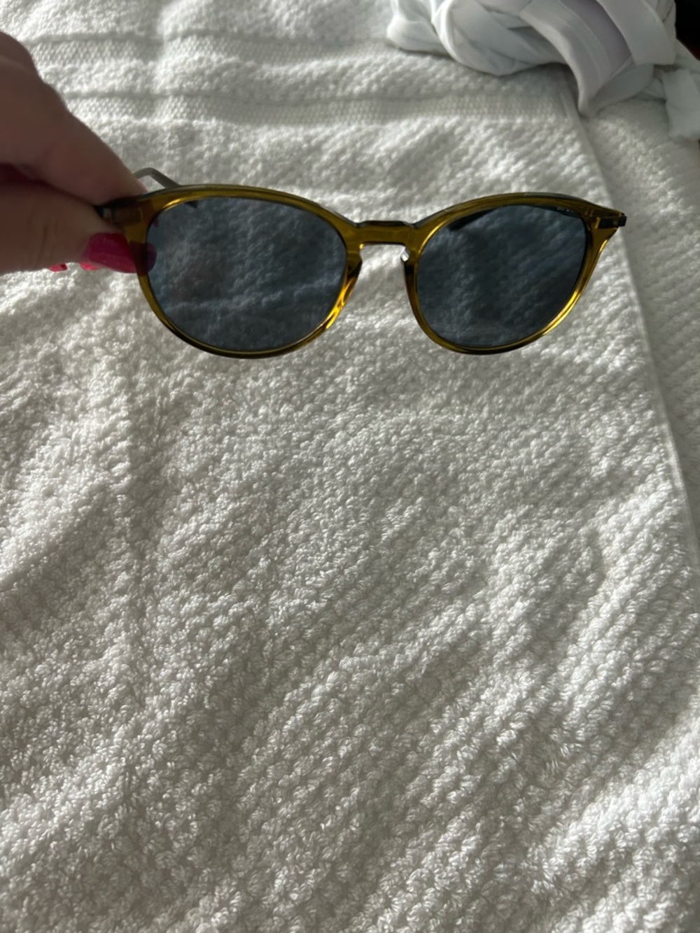 Salvatore Ferragamo sunglasses perfect condition